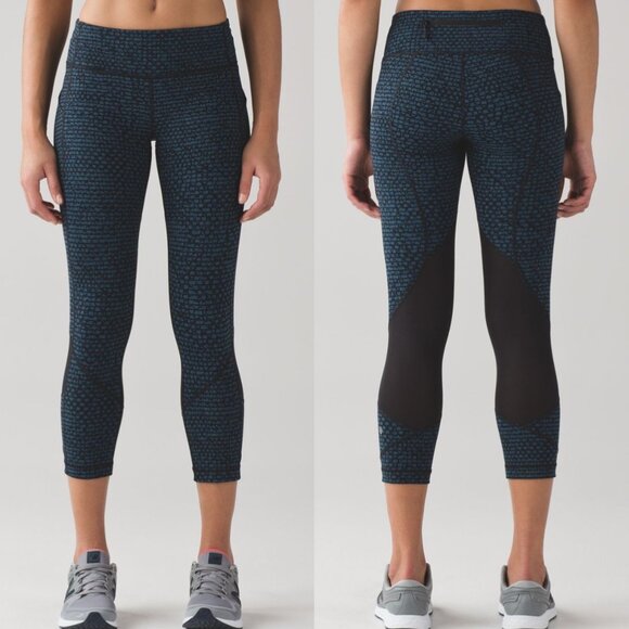 lululemon athletica Pants - Lululemon Pace Rival Crop Shatter Weave Desert Teal Alberta Lake Black Size 10